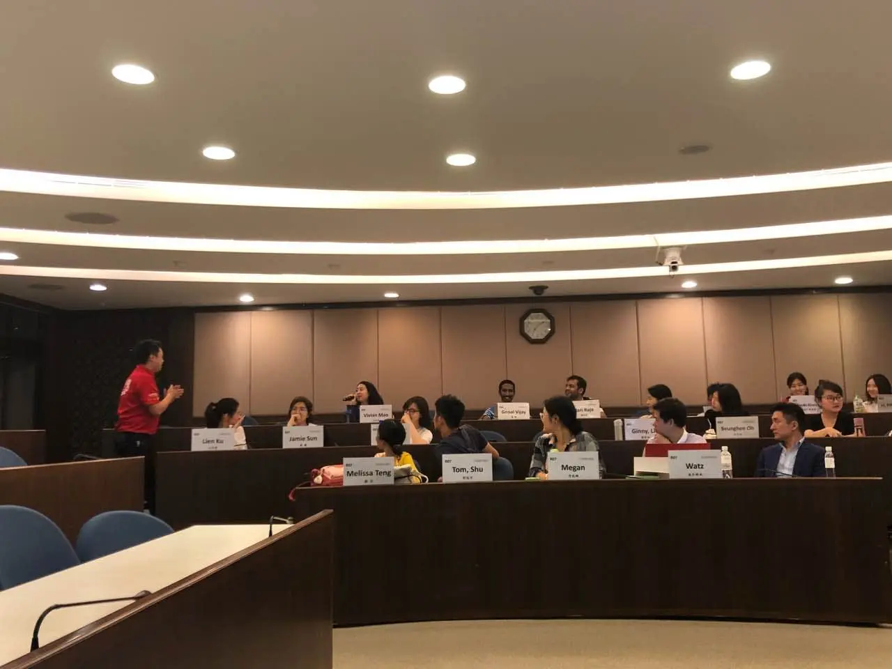 The Innovative Ideas Brought by the Discussion between the 1st Company Named in RE100 and the Top 1 University in Taiwan